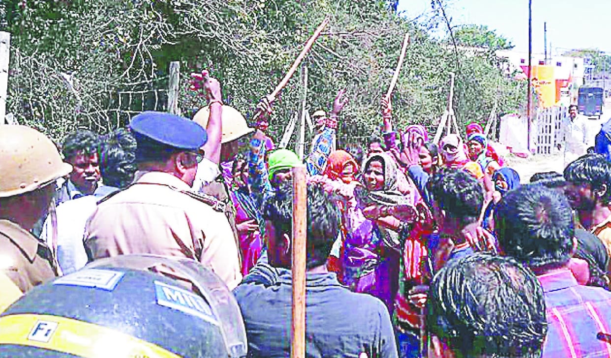 Furious among the villagers of Khairpur and Daranagar