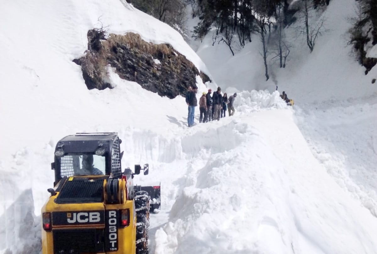 jalori pass Restored after three months closed due to heavy snowfall