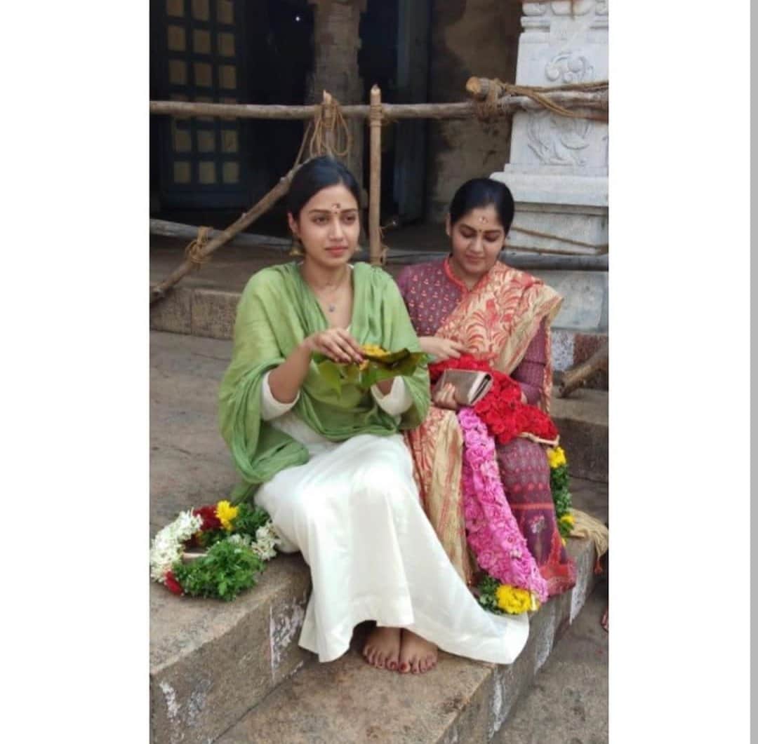 Nivetha Pethuraj get in trouble after shared inside picture of Madurai Meenakshi Temple