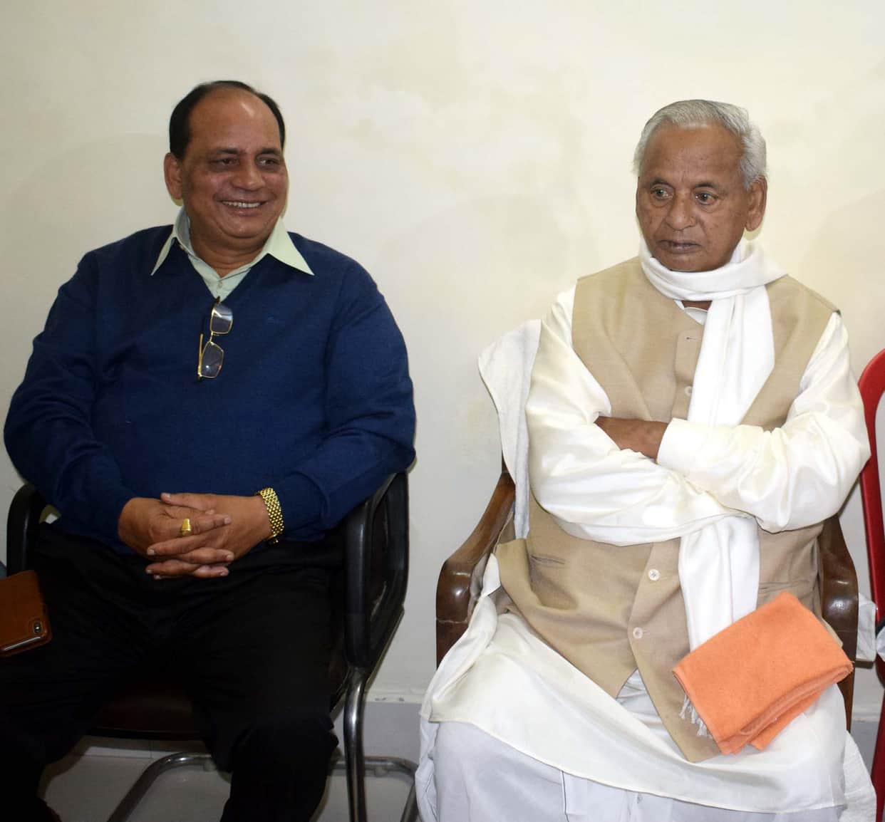 lok sabha elections kalyan singh's son and devendra fights facts