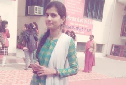 know about saima naseem