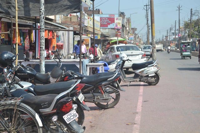 Vehicle parking not arranged, people get annoyed