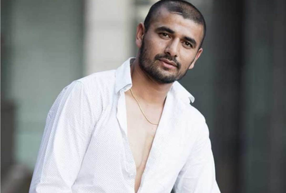 padma shri Ajay Thakur marriage invitation to sachin tendulkar abhishek bachchan
