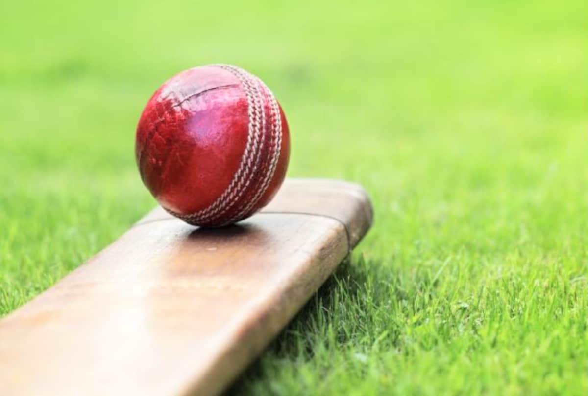 makarand patil hits consecutive 7 sixes in 7 balls