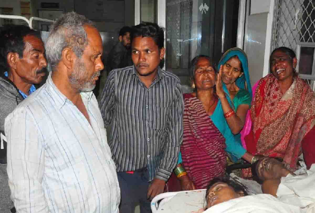 father in law opposed to play holi with daughter in law