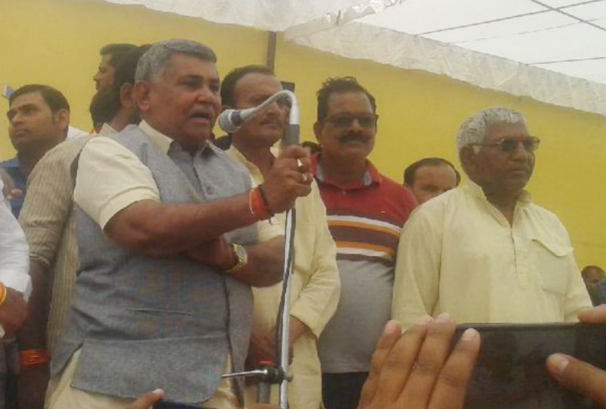 Non bailable warrant against former minister Chaudhary Babulal
