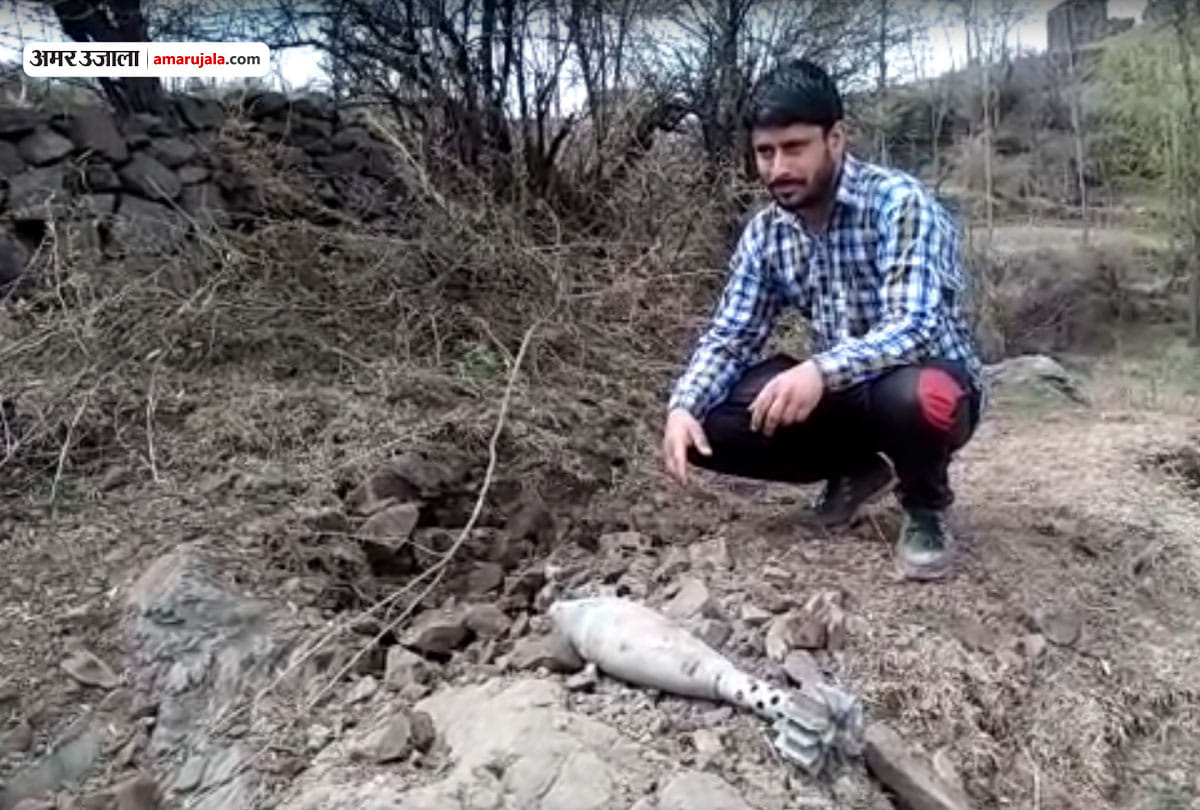 mortar shelling in poonch shahpur sector jammu kashmir, many house affected due to pakistan shelling
