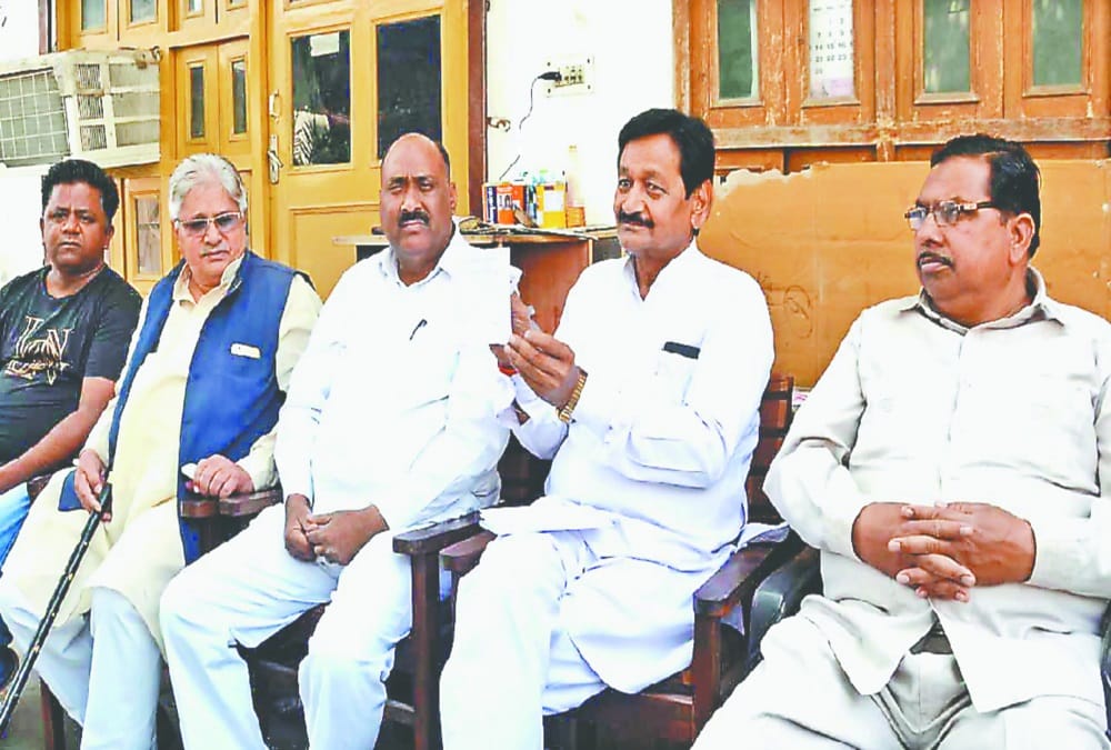 Lok sabha elections 2019 many leaders and workers left congress in haridwar