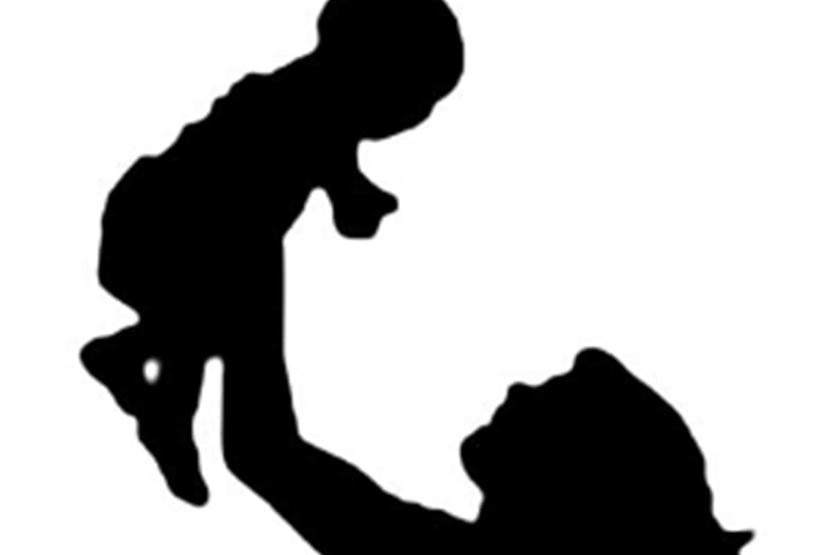 china mum sells her twins baby for credit card and buy new phone