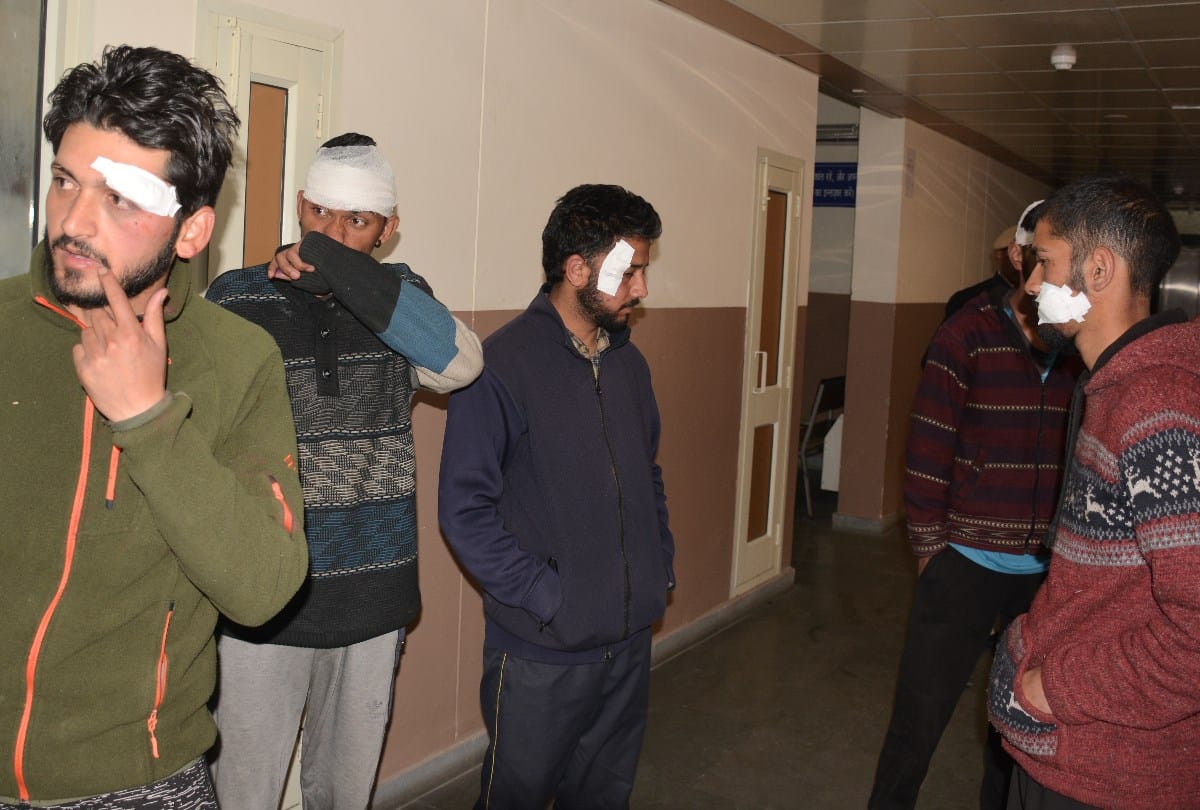 Fight in HPU Shimla Between SFI workers and ABVP workers