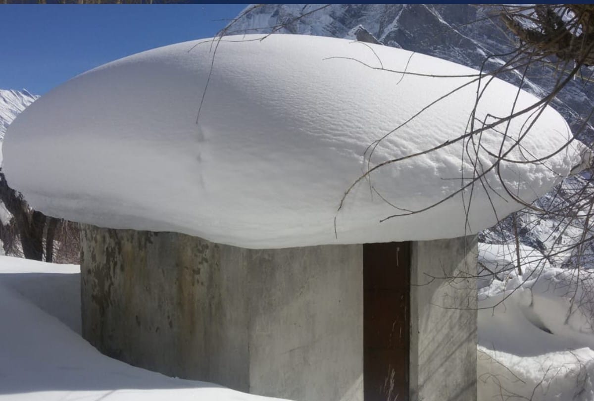 Fresh snowfall in Rohtang Manali Himachal Pradesh