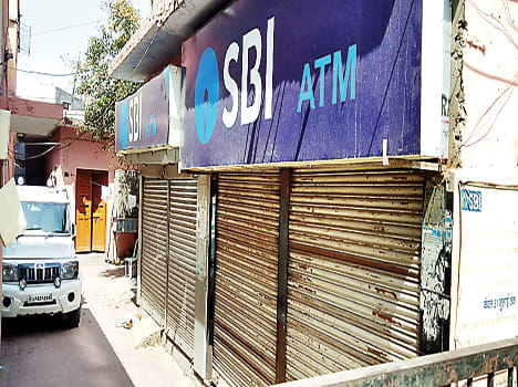 ATM vacant in four-day holiday, customers face problems