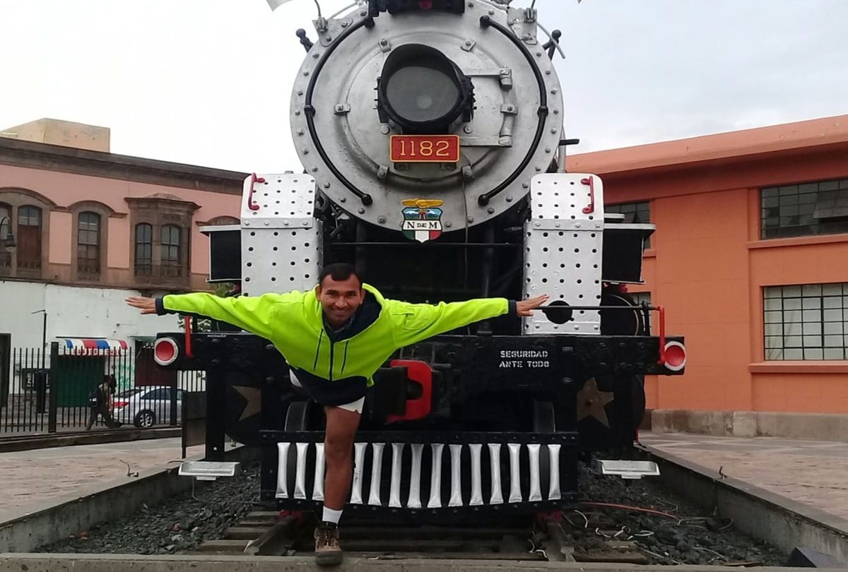 Indian Journalist Vishnudas Chapke travels 35 countries of World