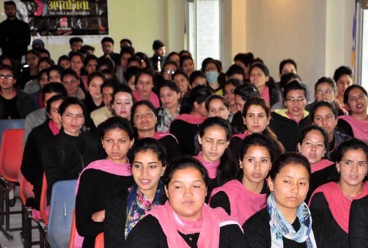 अपने फैसले स्वयं करें, यही है सशक्तीकरण : शालिनी