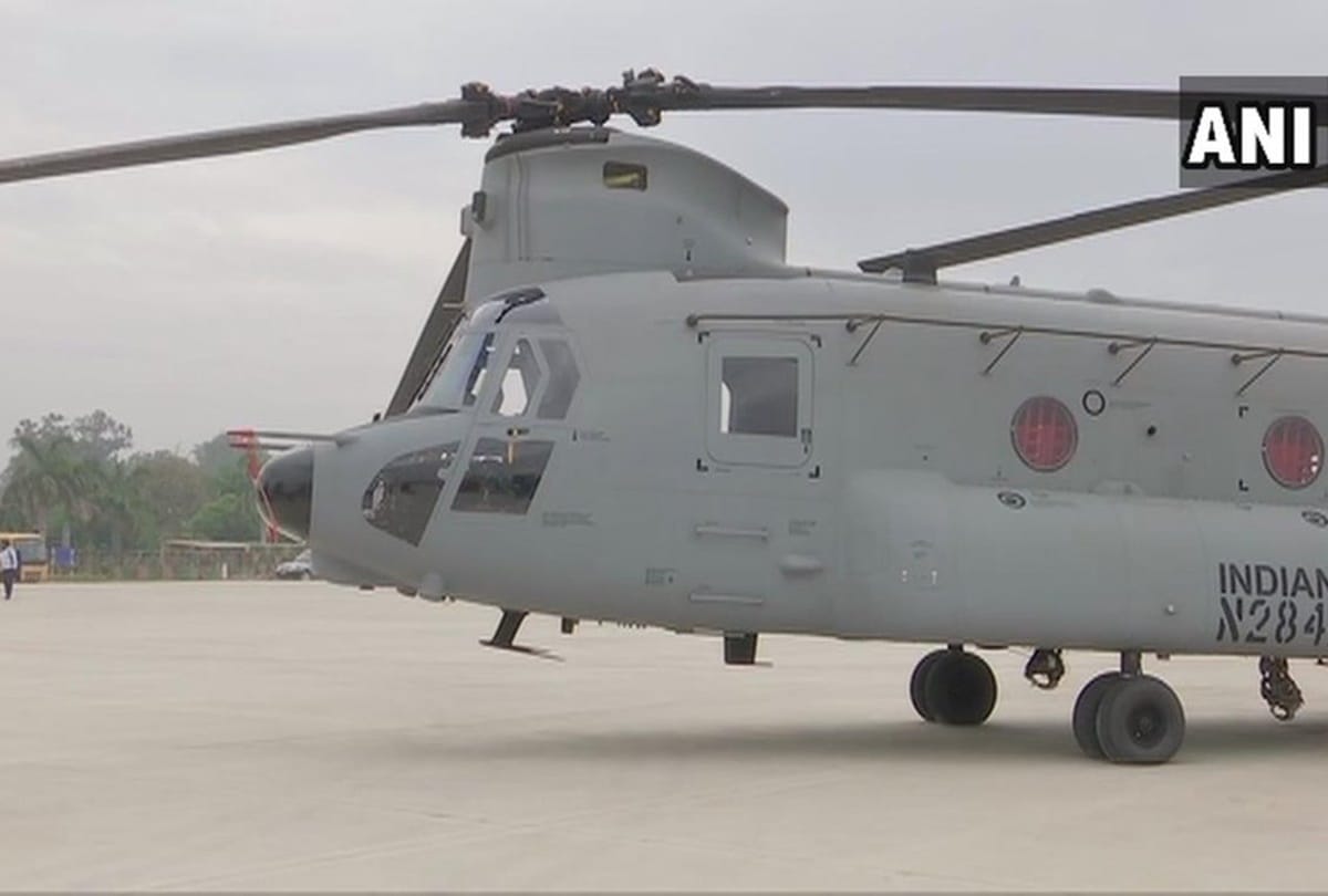Chinook heavy lift helicopters Specialty who inducted in Indian Air Force