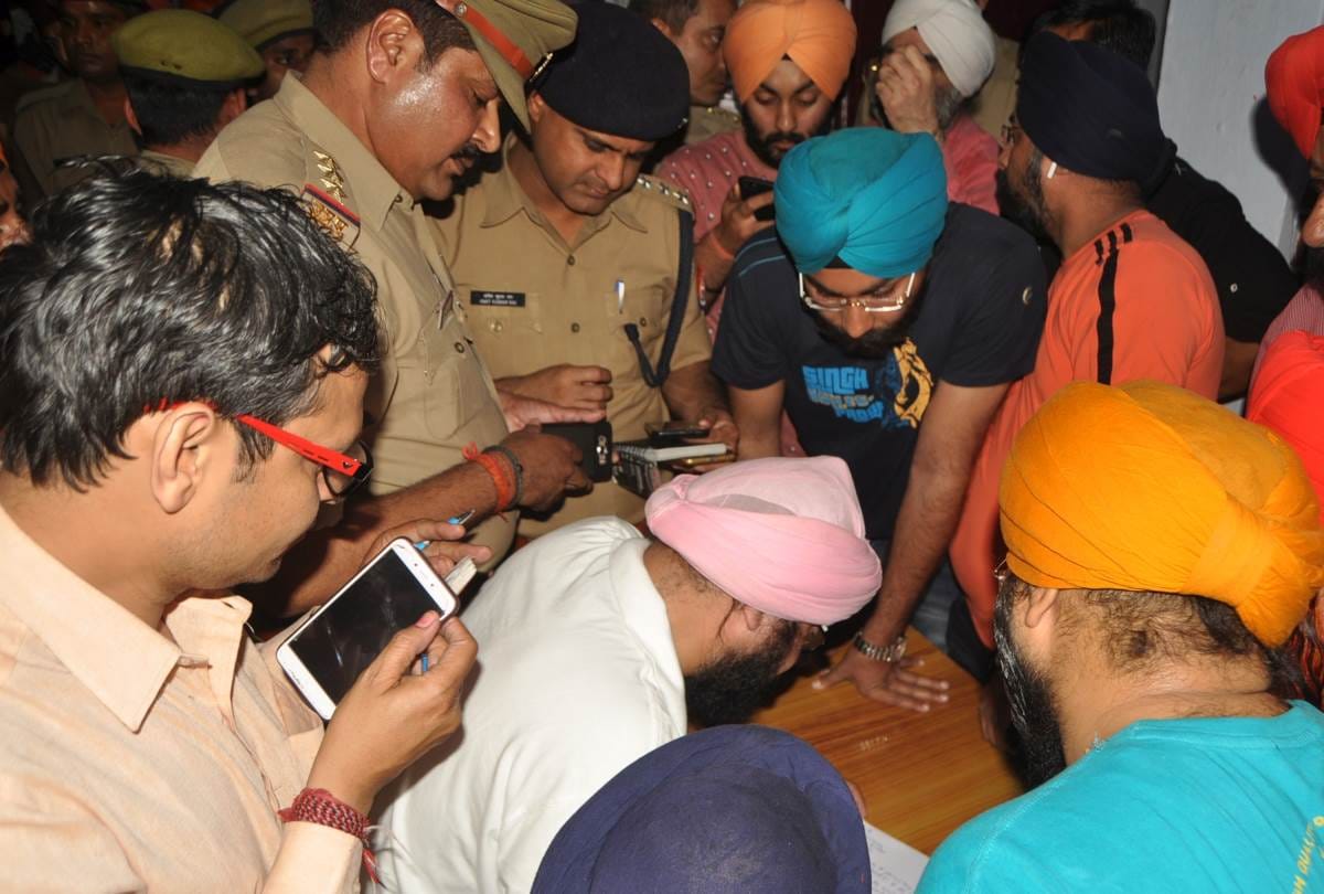 two men shoot a businessman in lucknow