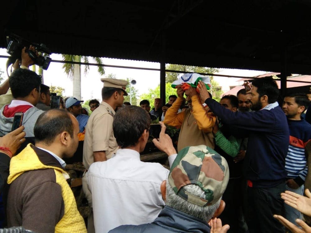 missing crpf jawan die in kolkata