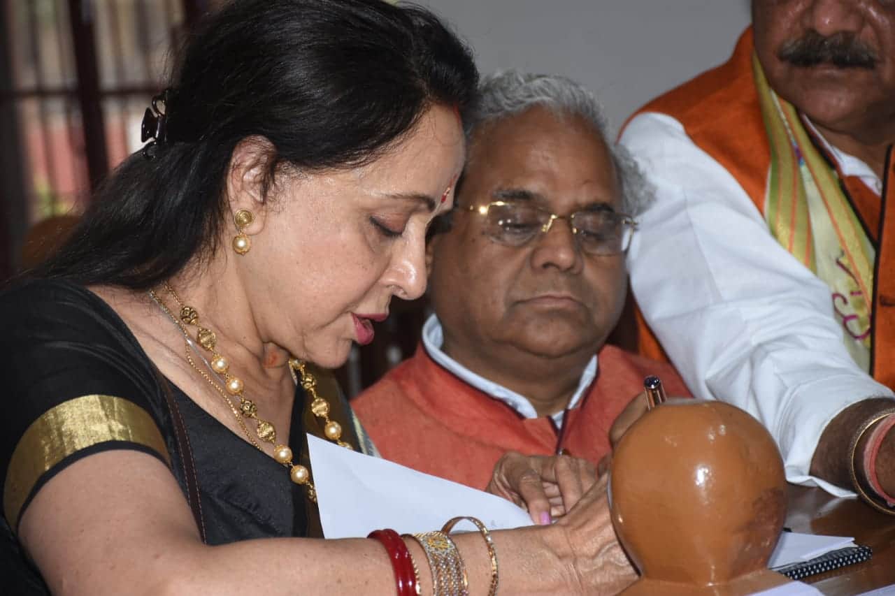 lok sabha elections 2019 hema malini files nominations from mathura seat