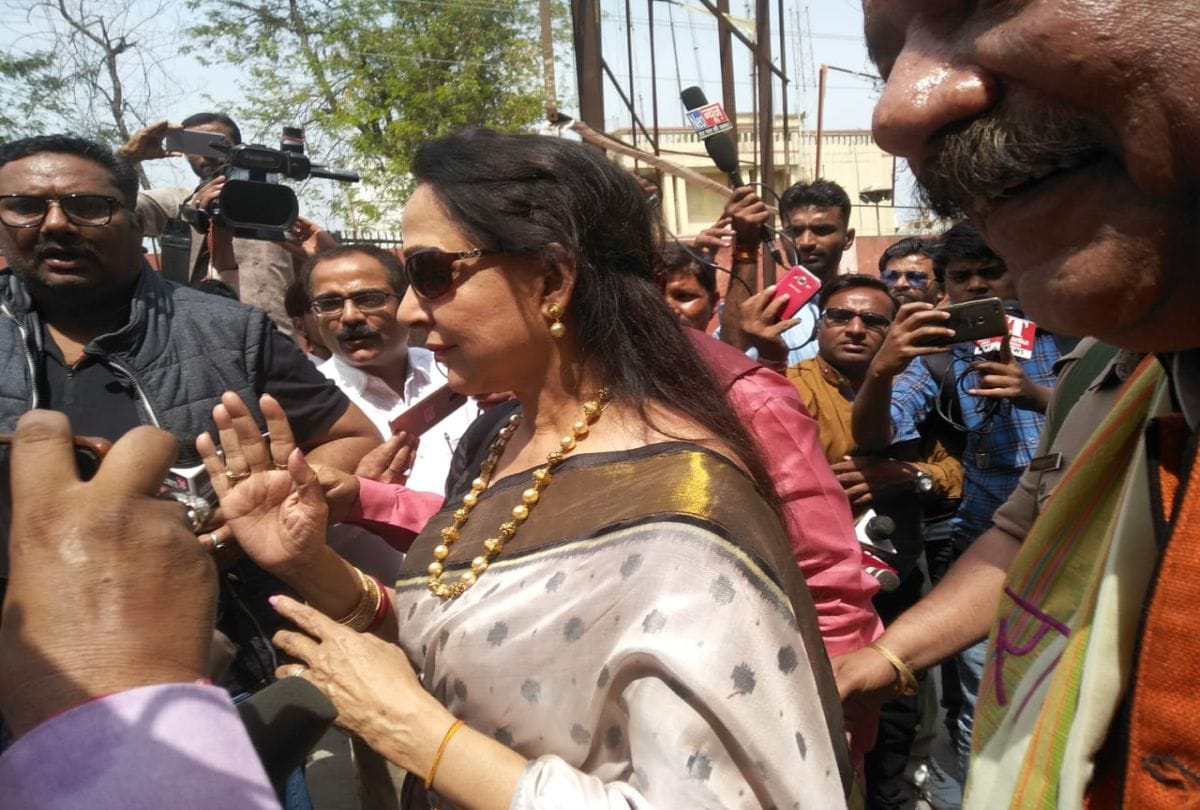 lok sabha elections 2019 hema malini files nominations from mathura seat