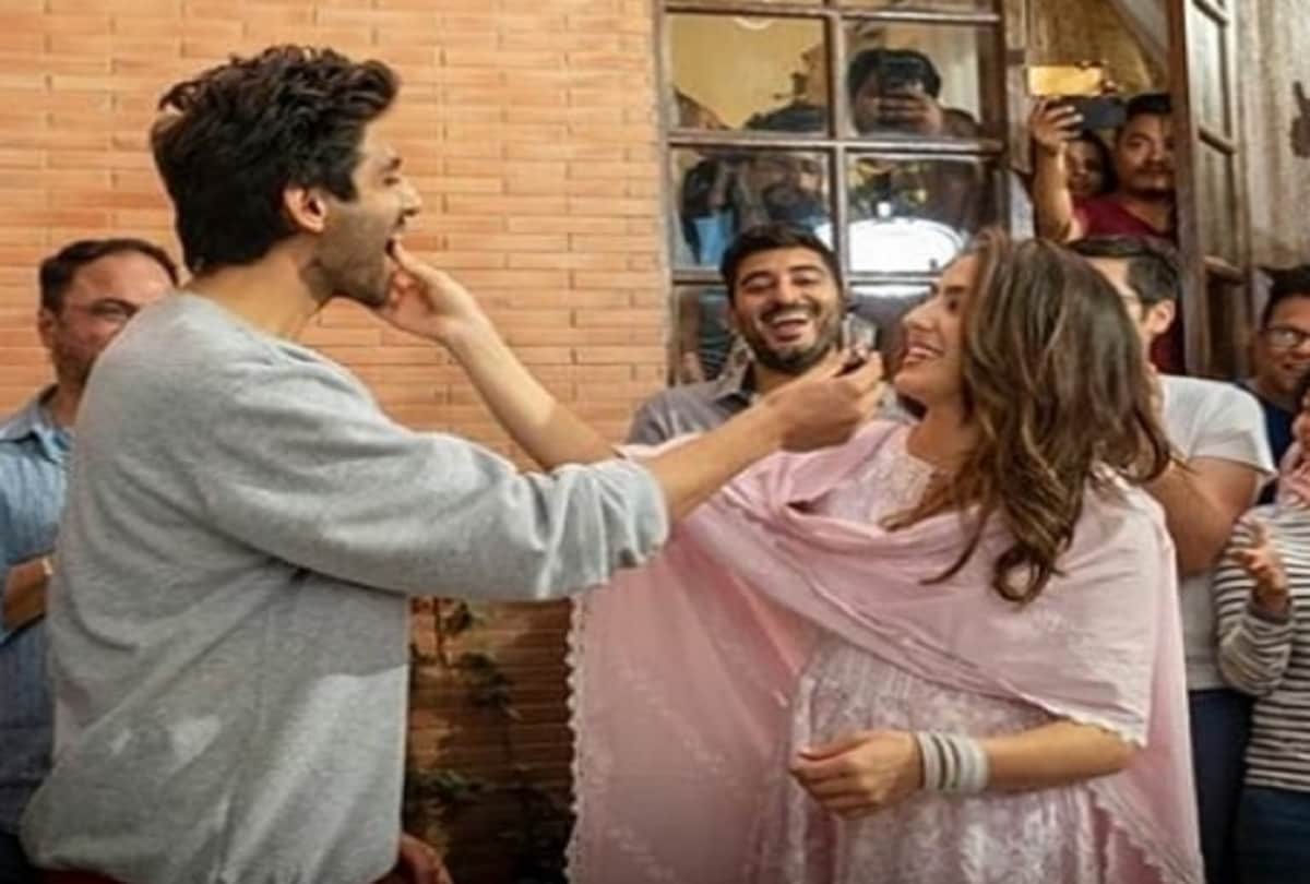 Sara Ali Khan Kartik Aaryan party in Delhi video viral