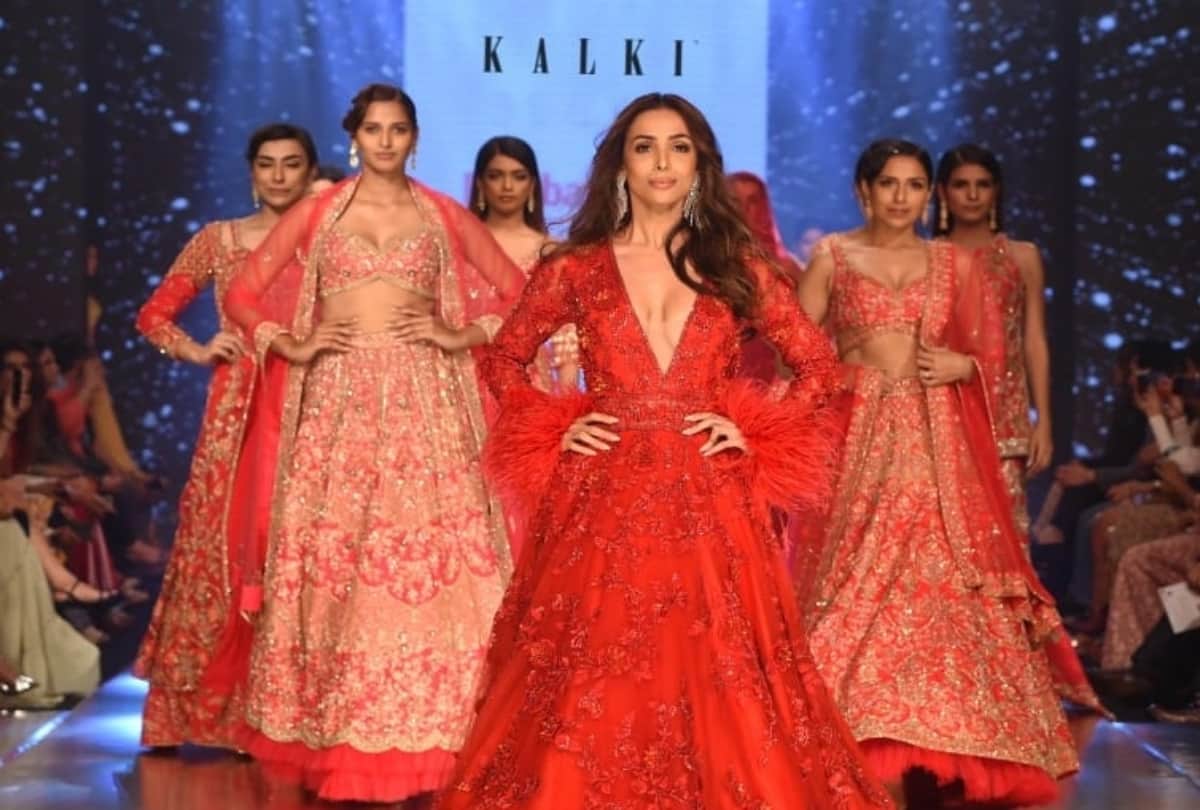 Malaika Arora Khan look drop dead gorgeous in hot red gown
