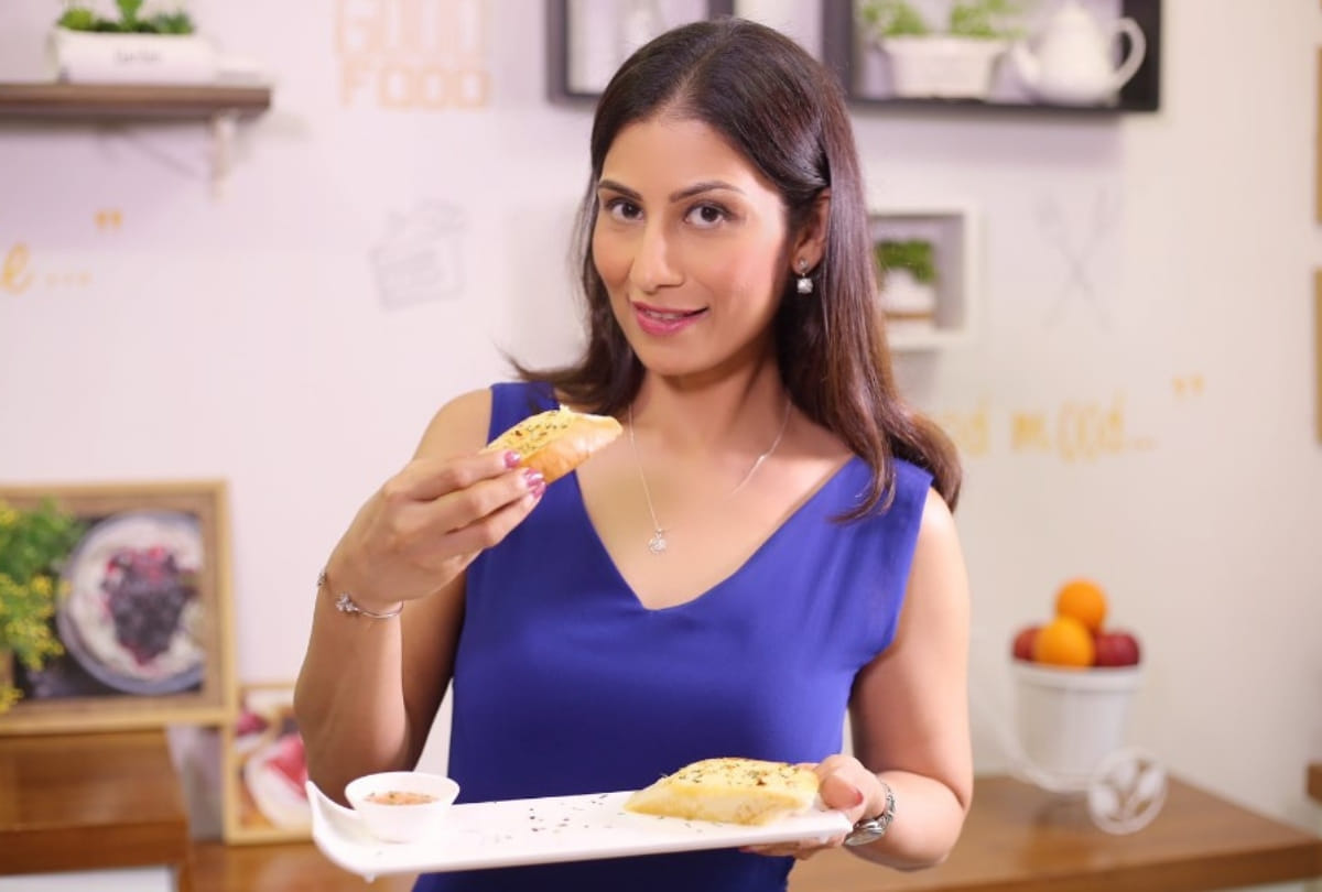 Digital review of Meghna Food Magic youtube channel