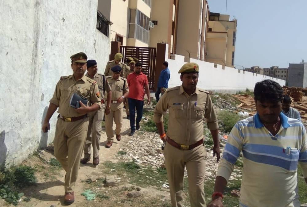 Kiler throw Dead body of women by diatance of 8 km