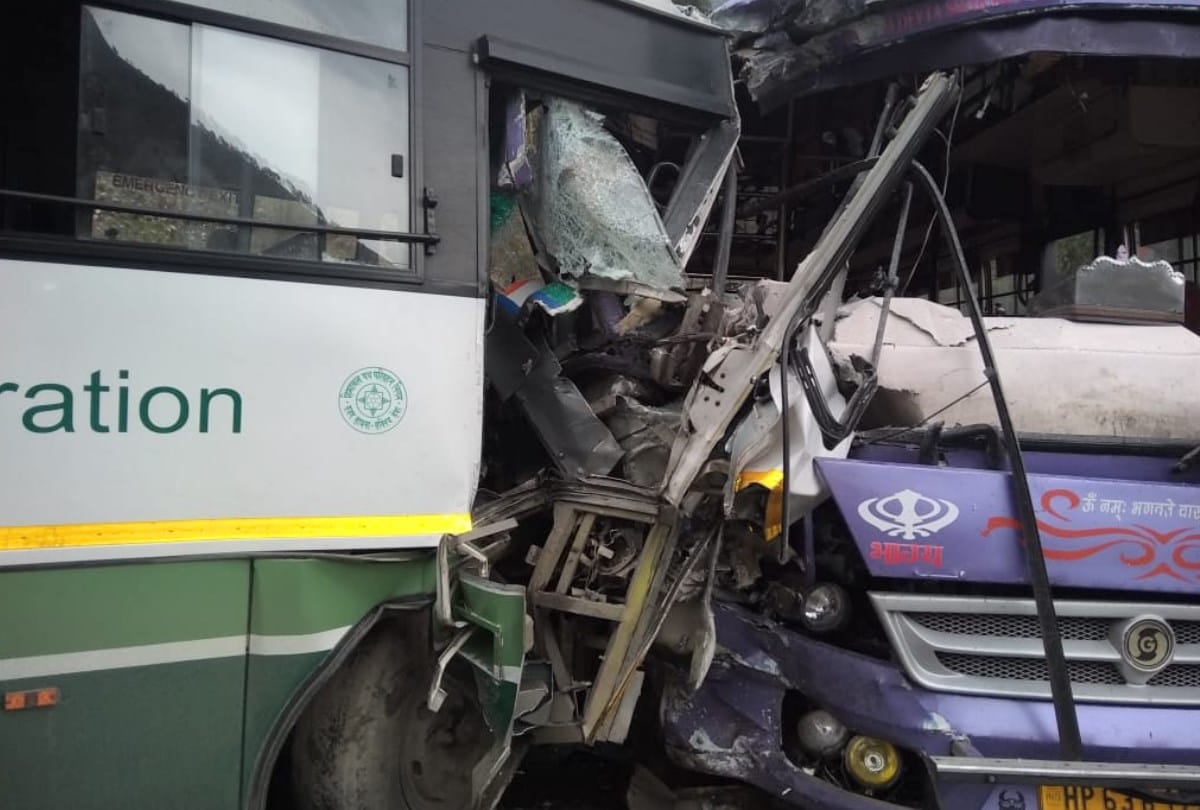 Rampur Himachal Pradesh 15 injured HRTC and Private bus Accident