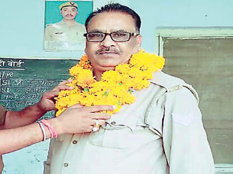 Head Constable's body found in the room in suspicious circumstances