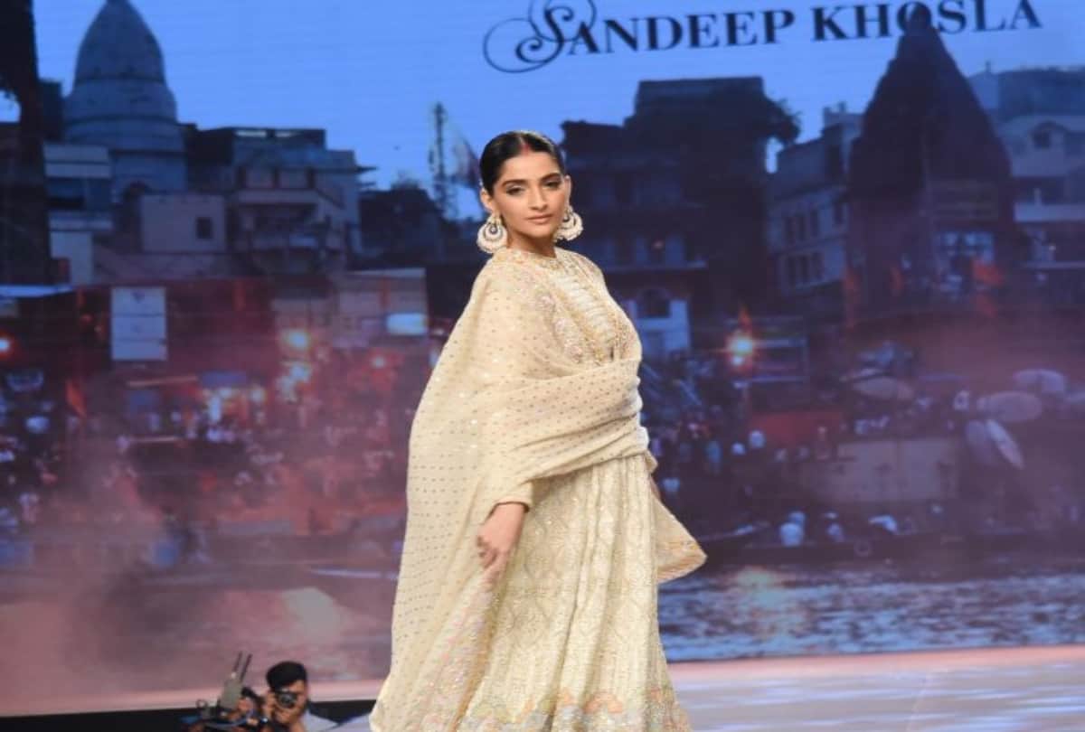 Ashok Pandit reaction on Sonam Kapoor tweet over Women Empowerment