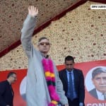 रैली को संबोधित करते उमर अब्दुल्ला