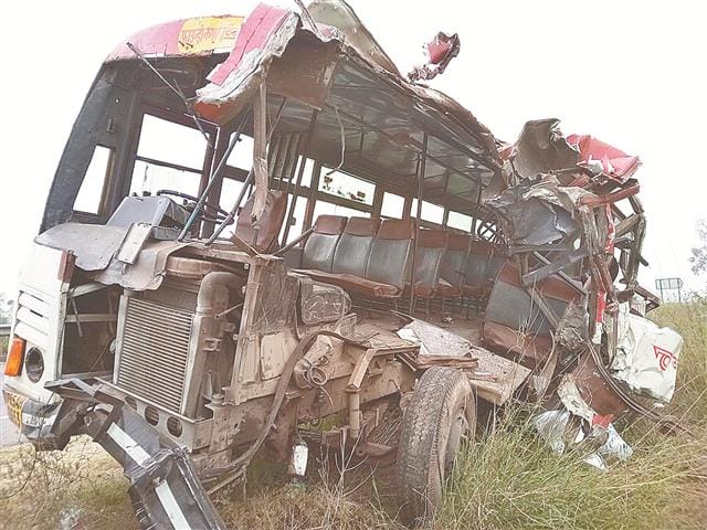 Roadways buses collide on highway, one dies