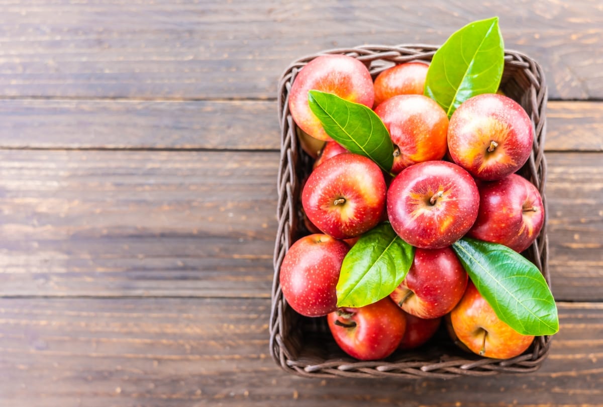benefits of apple for sugar cancer prevention and precautions