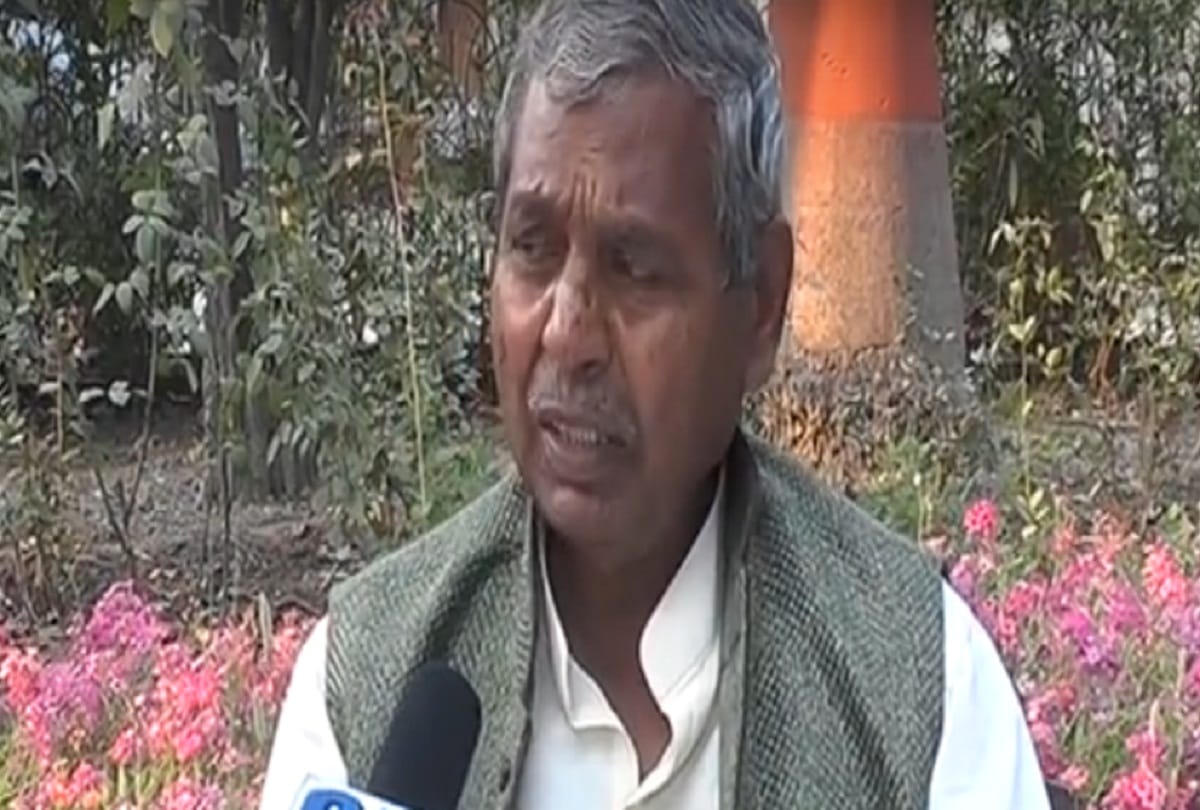 ADM ended BJP MLA ramsaran verma Dharna by giving assurance