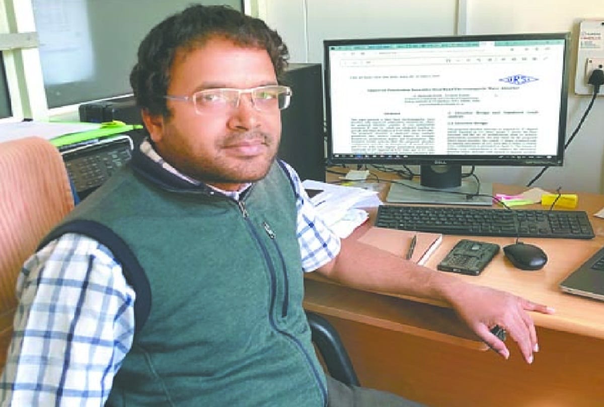 Young scientist award to Dr. G. Shrikant Reddy