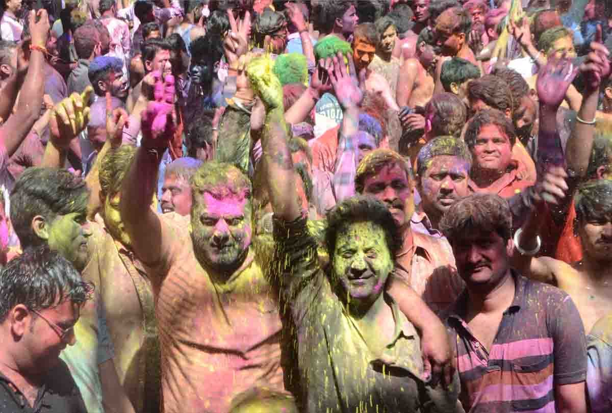 ganga mela 2019 festival of colors in kanpur