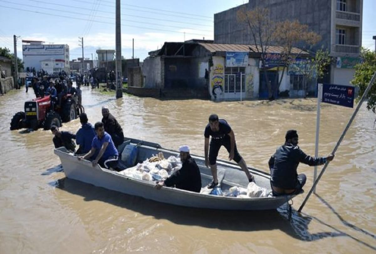 In Iran floods 19 killed, more than 90 injured