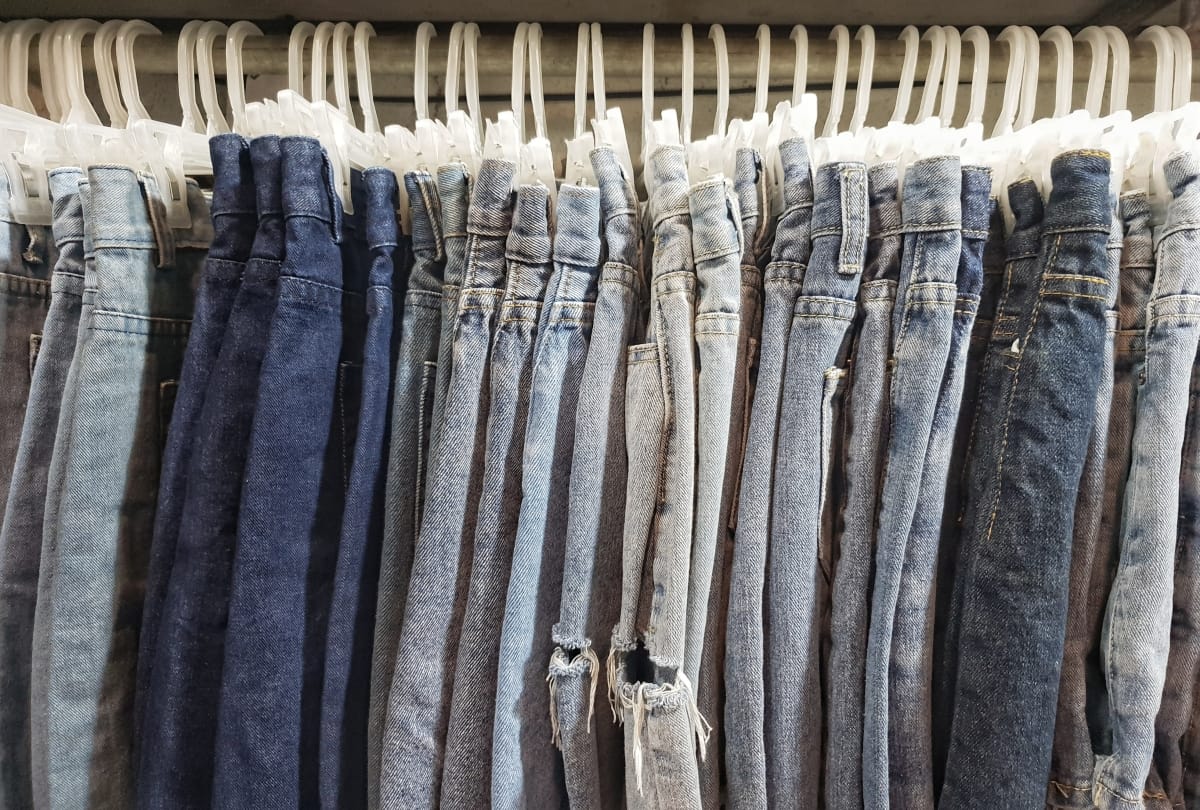 explore cheapest Delhi market for budget shopping in weekend