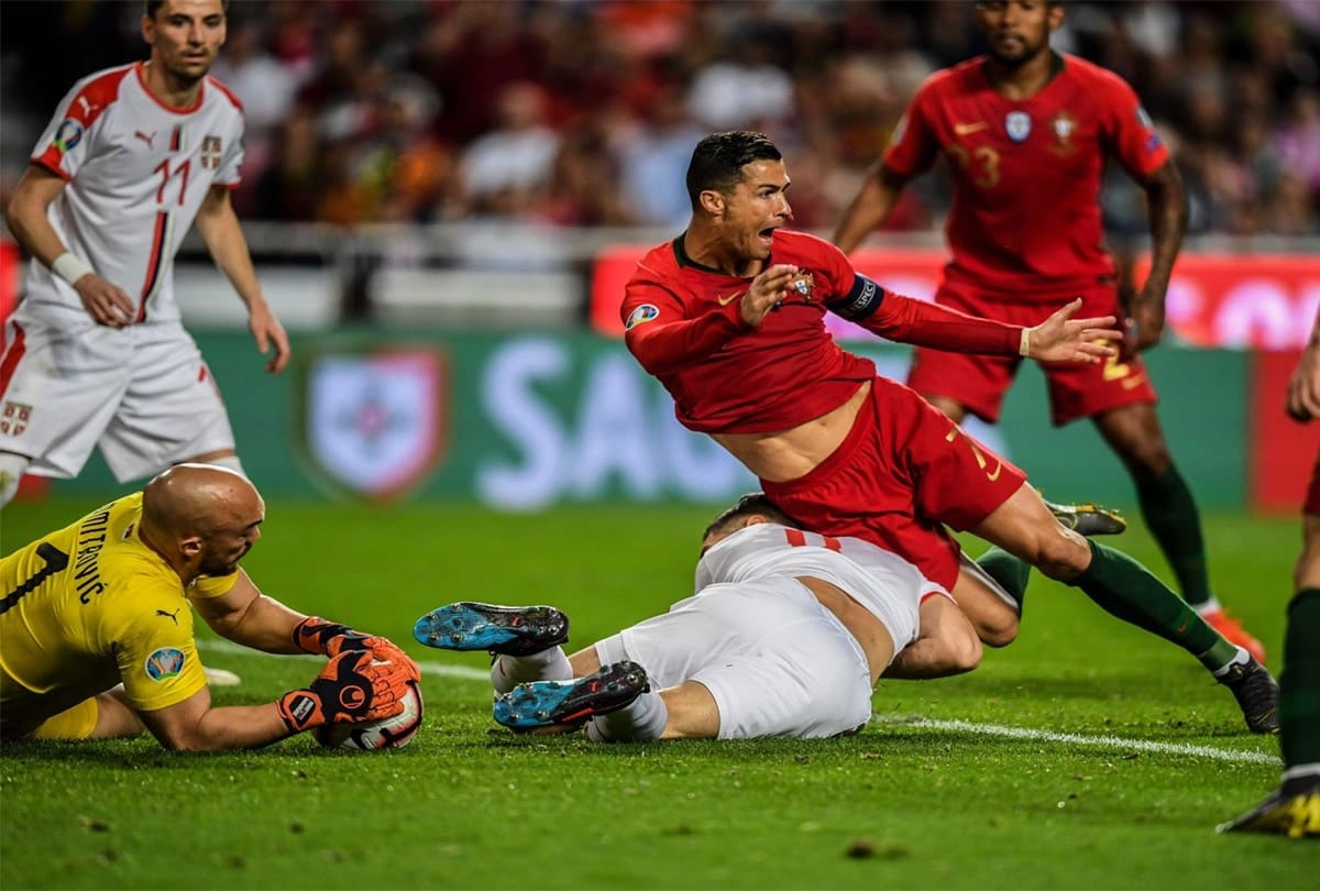 Portugal plays draw with Serbia, Ronaldo got injured