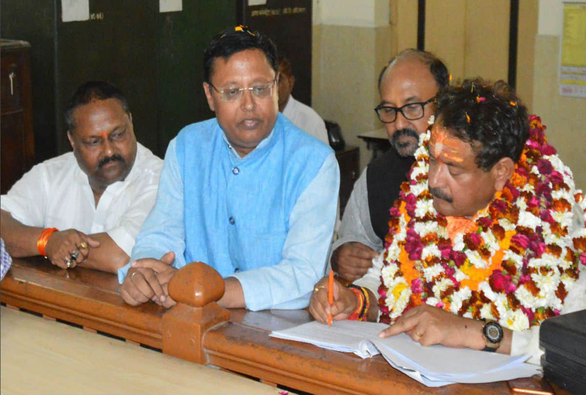lok sabha elections 2019 nominations for second phase polls in agra
