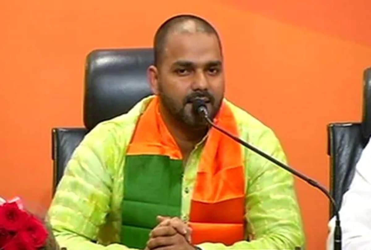 Bhojpuri singer pawan singh curious case bihar elections 2020 manoj Tiwari gathers crowd