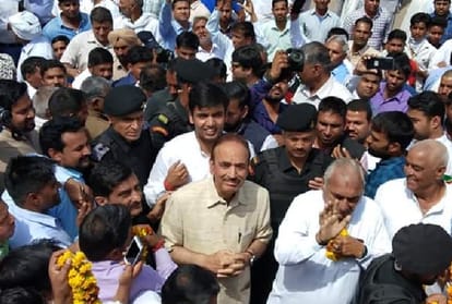 Lok sabha 2019, Ghulam Nabi Azad announces Shruti Chaudhary as a candidate for Lok sabha election