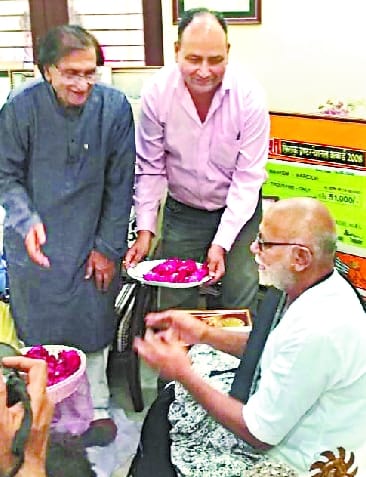 हम दो फकीरों का मिलन है मोरारी बापू का आना