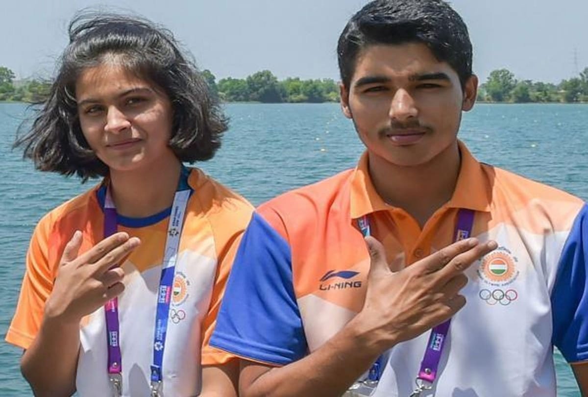 manu bhaker Saurabh chaudhary creates world record for mixed team gold at Asian Championship