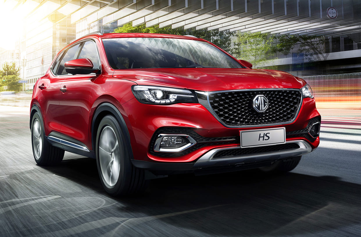 MG Motors MG MAXUS D90 SUV Spotted Testing in India to rival Ford Endeavour