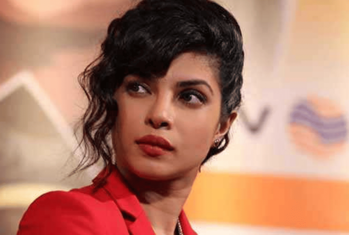 Priyanka Chopra Gets Trolled By Users 5 times for this reason