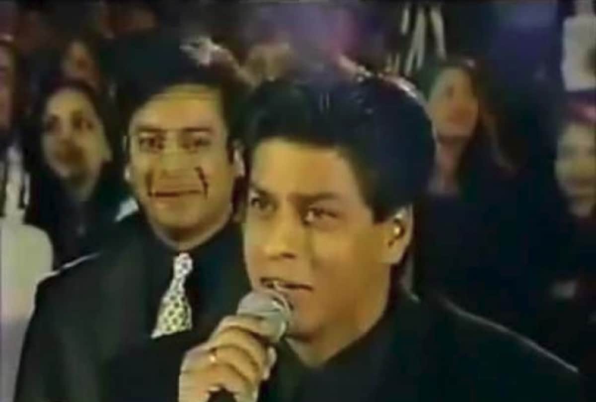 when Shah rukh Khan asked Priyanka Chopra to married him in 2000 Femina Miss India show