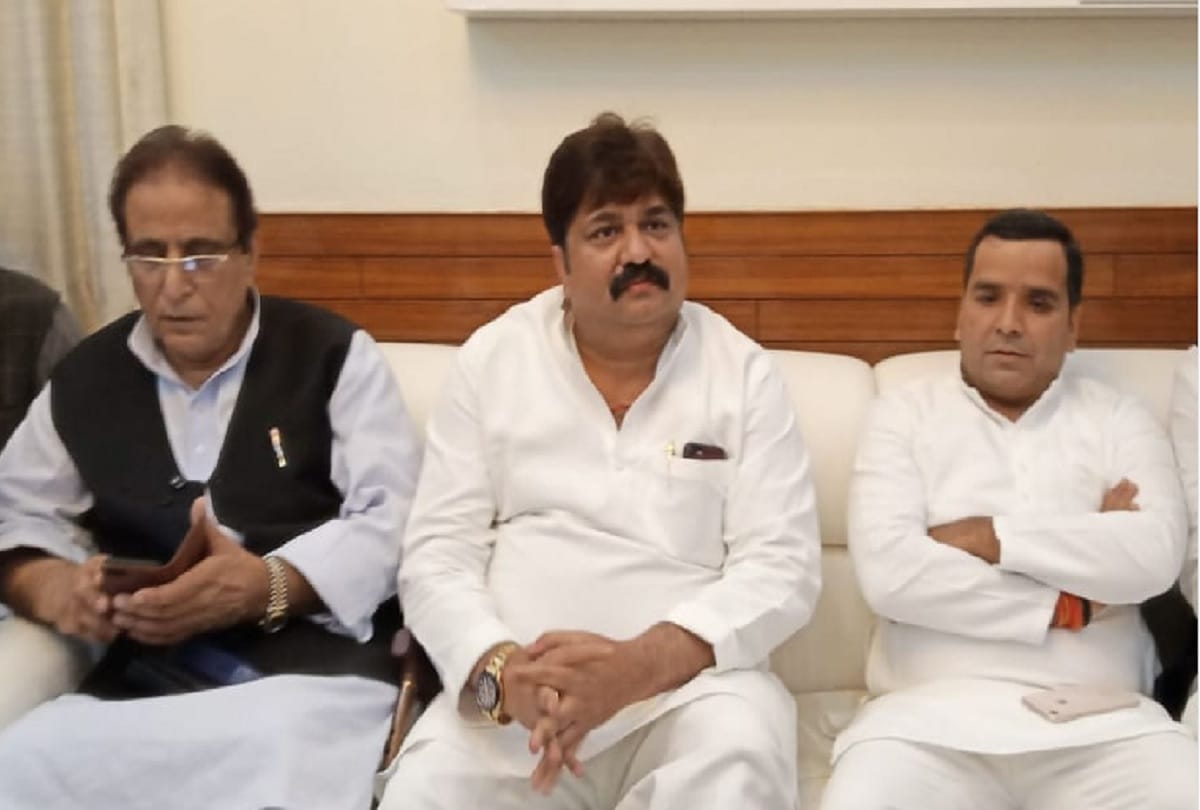 Azam Khan resolved ongoing dispute between Dharmendra Yadav and Abid Raza