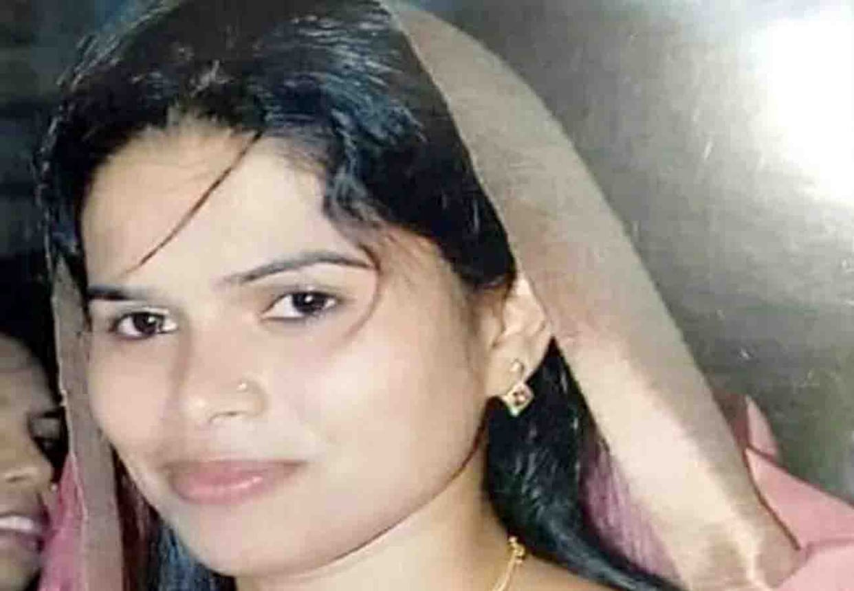 sp declare candidate from unnao Bahubali raju pal's wife pooja pal lok sabha election 2019