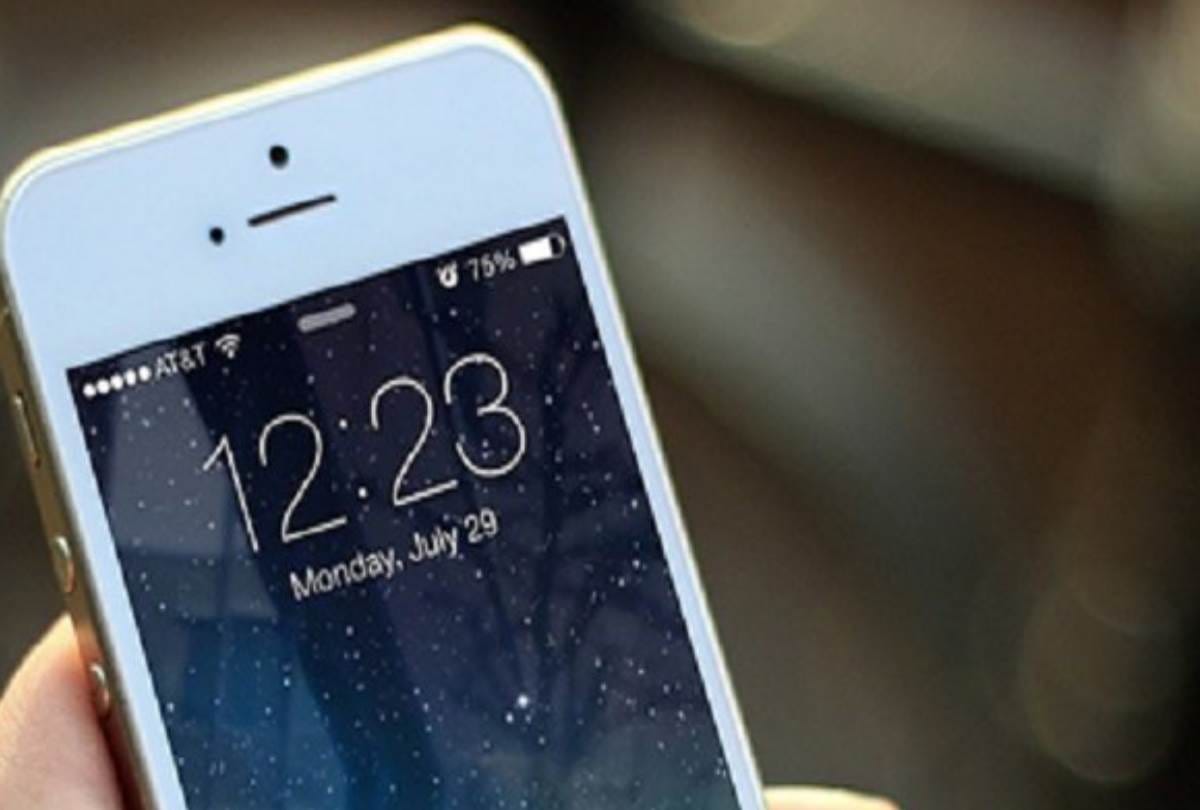 Mobile internet service stalled in valley for six days after Hizbul Mujahideen commander Riyaz Naikoo killed